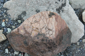 The beginning of a splintered rock